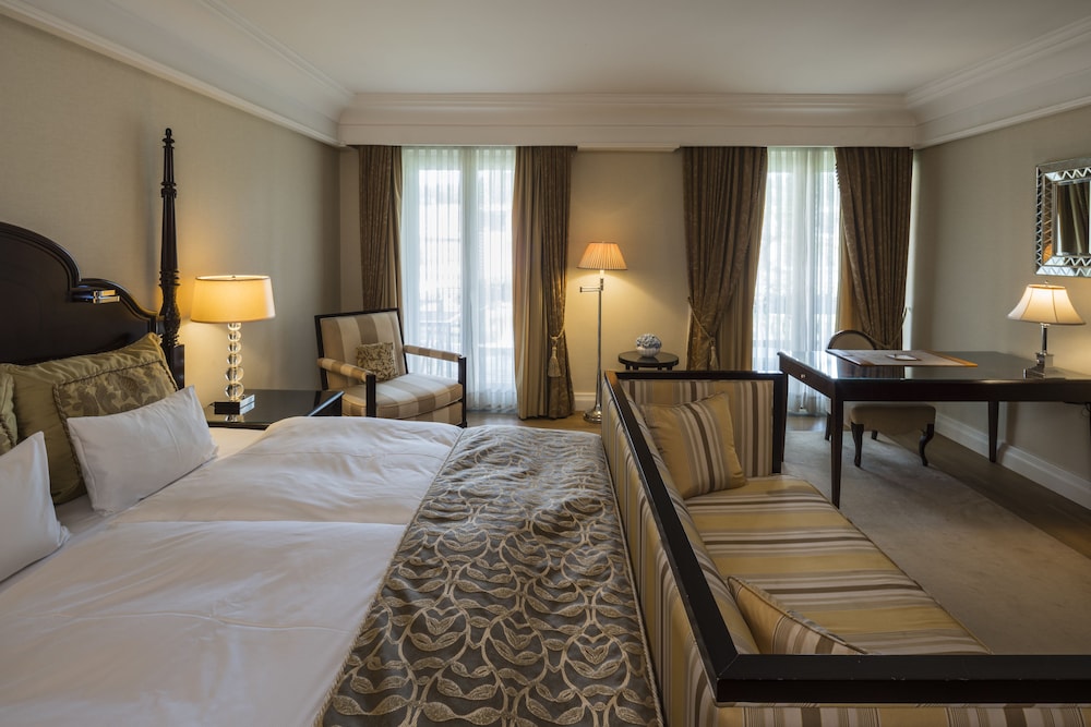 FALKENSTEINER SCHLOSSHOTEL VELDEN 9/83