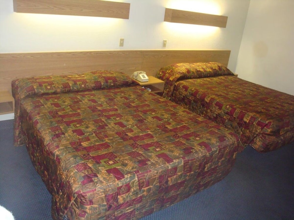 Room at Travelers Inn by Hotel O Lake Havasu City, LAKE HAVASU - AZ