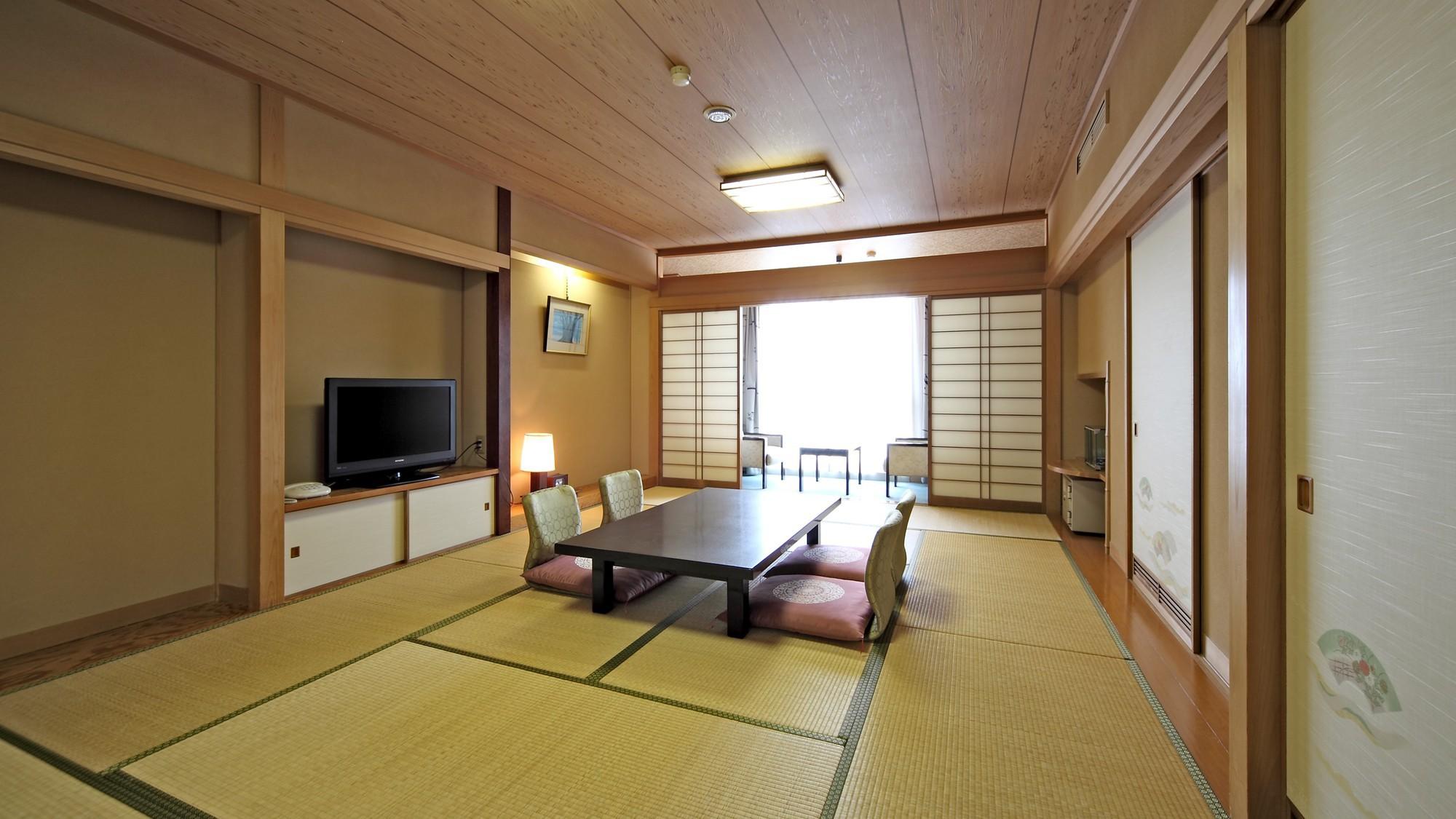 Japanese, Townside, City View, Tatami