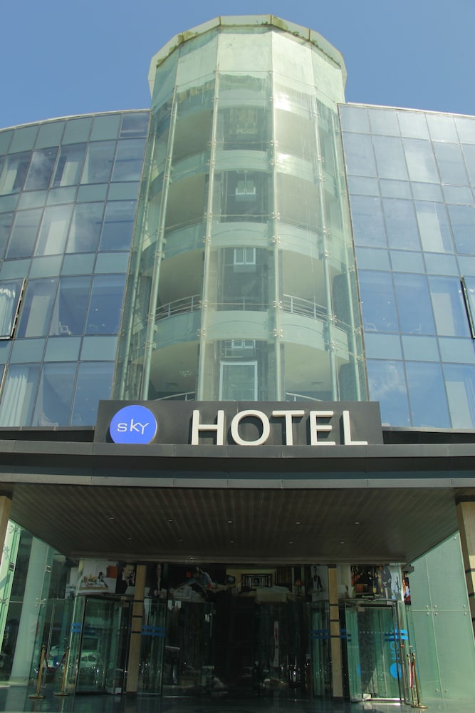 Sky Hotel Baku