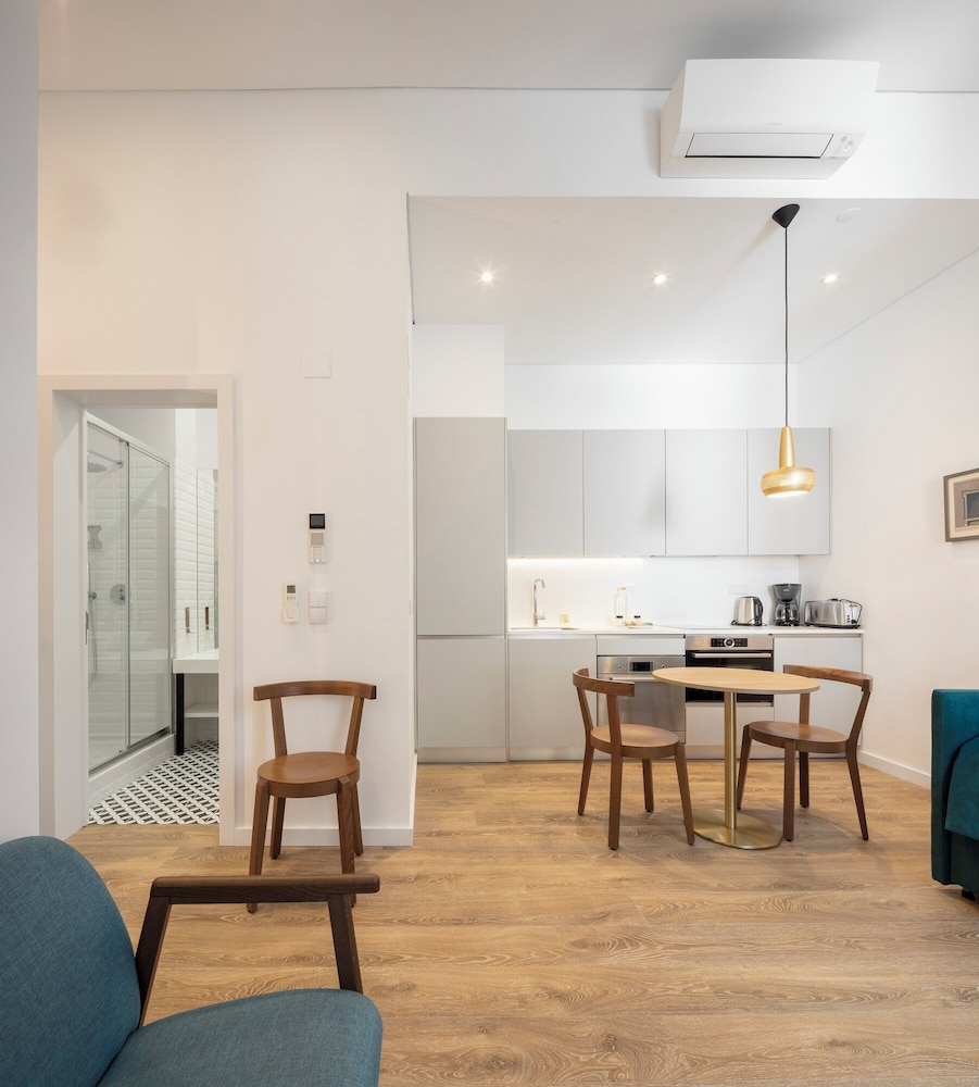 Lisbon Serviced Apartments - Chiado Emenda 66/70