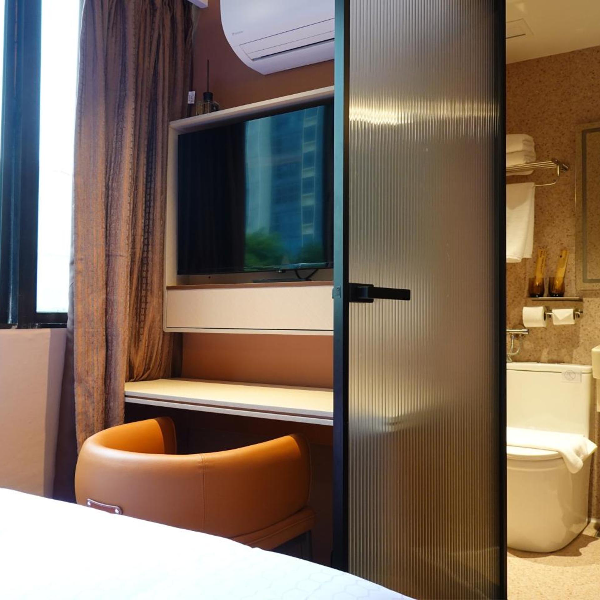 Hotel 165 36/45