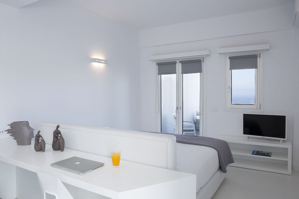 May Seven Suites - Adults Only 14/50