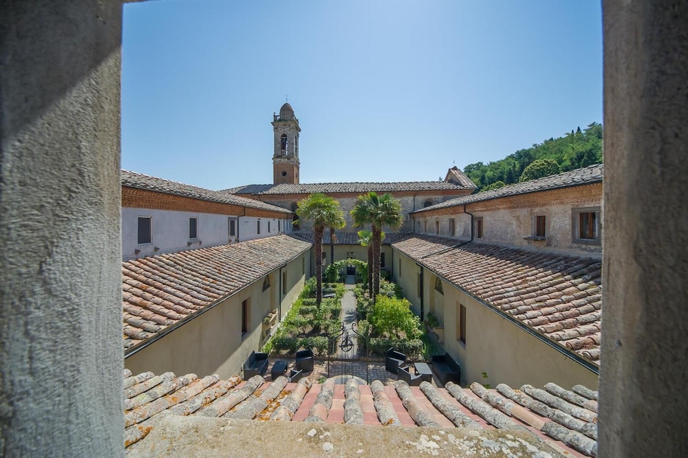 Chiostro Delle Monache - Hostel Volterra 41/50