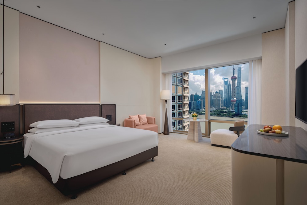 Room, King Bed, River View, Pearl Tower