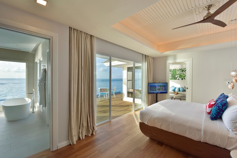 Aqua, Pool, Sunset, Suite, King Bed, Sofa
