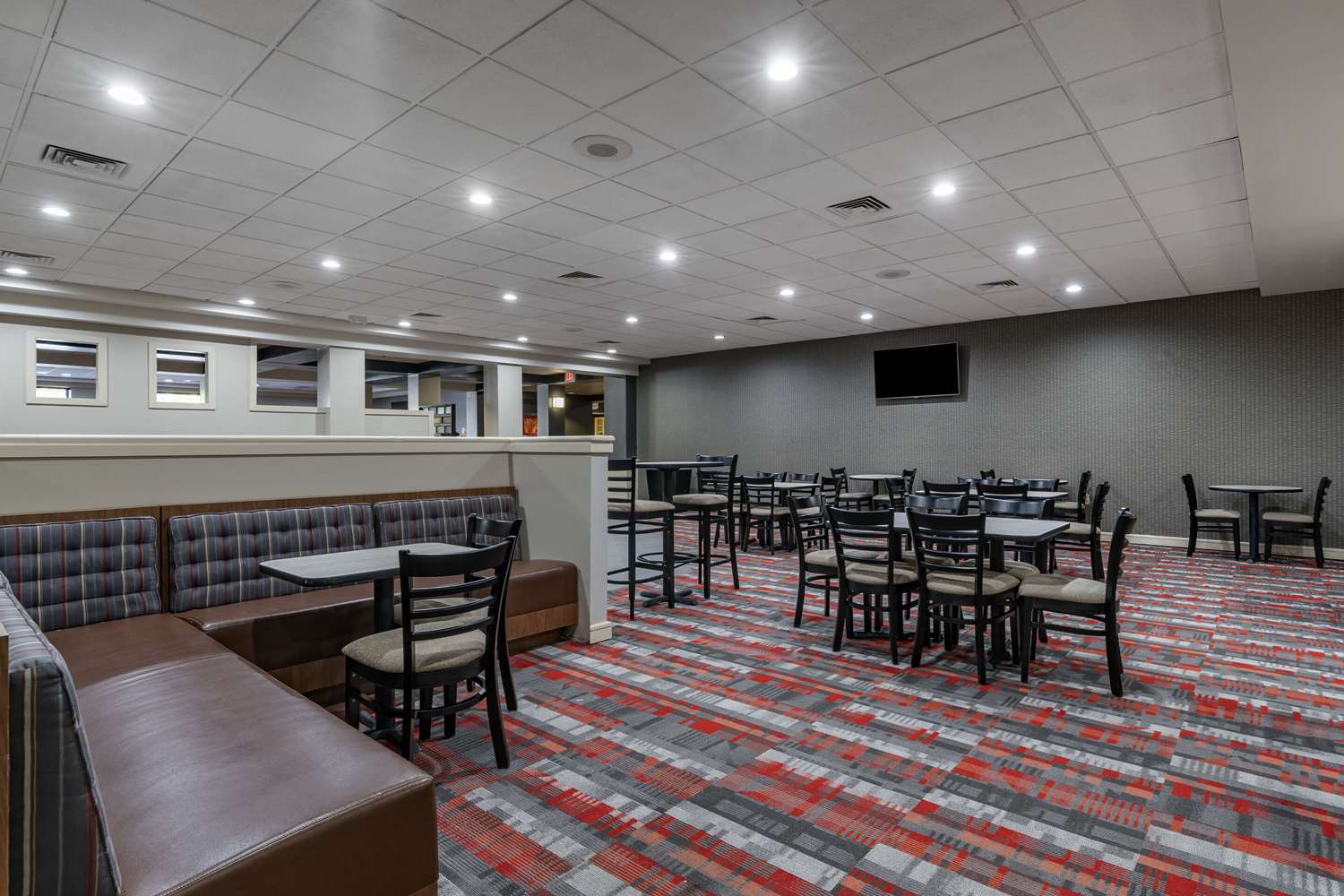 MainStay Suites Lexington I-75 24/30