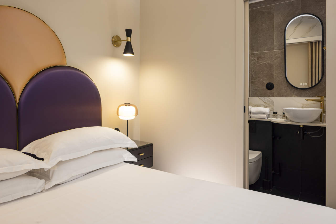Hotel Mondial 100/100