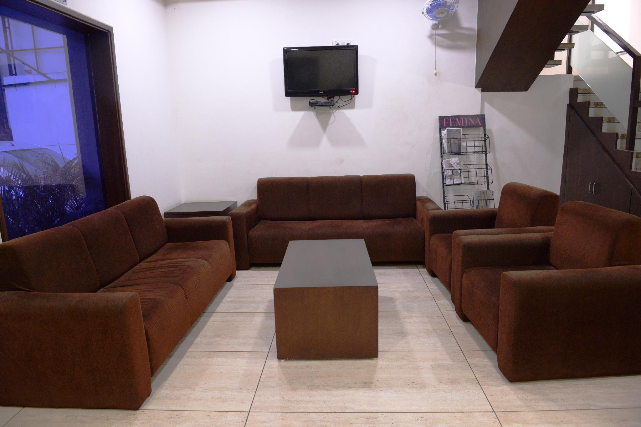Oyo Rooms Sampatrao Colony Alkapuri 38/48