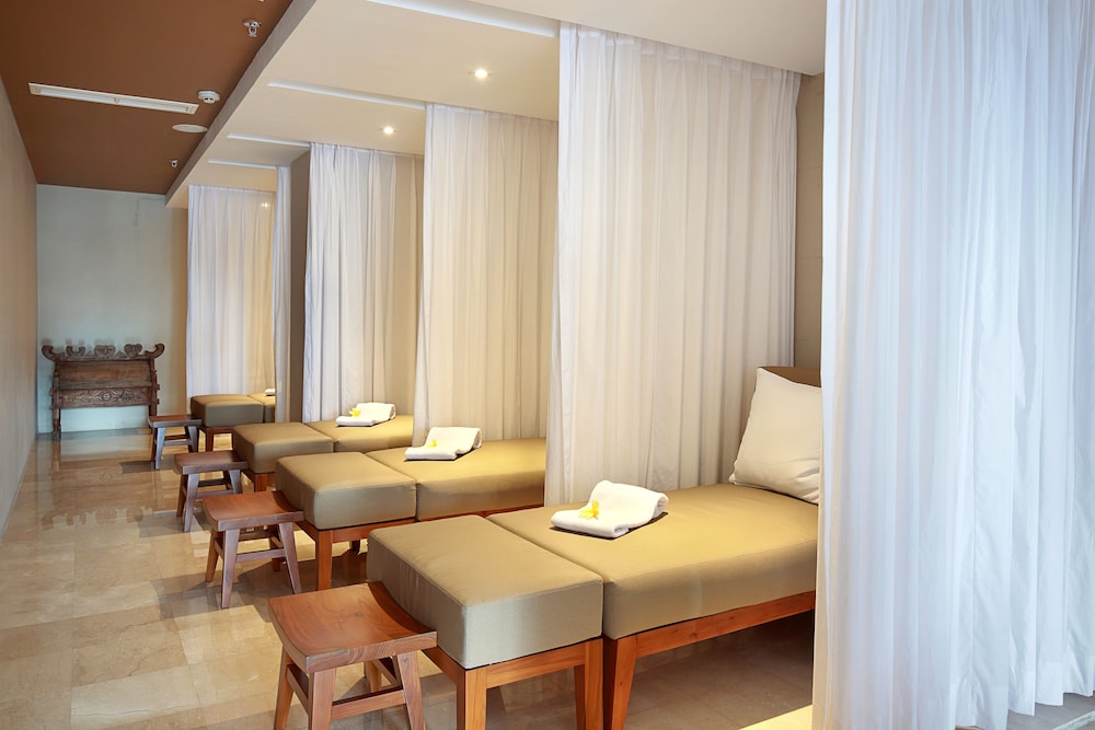 The Bandha Hotel & Suites 39/107