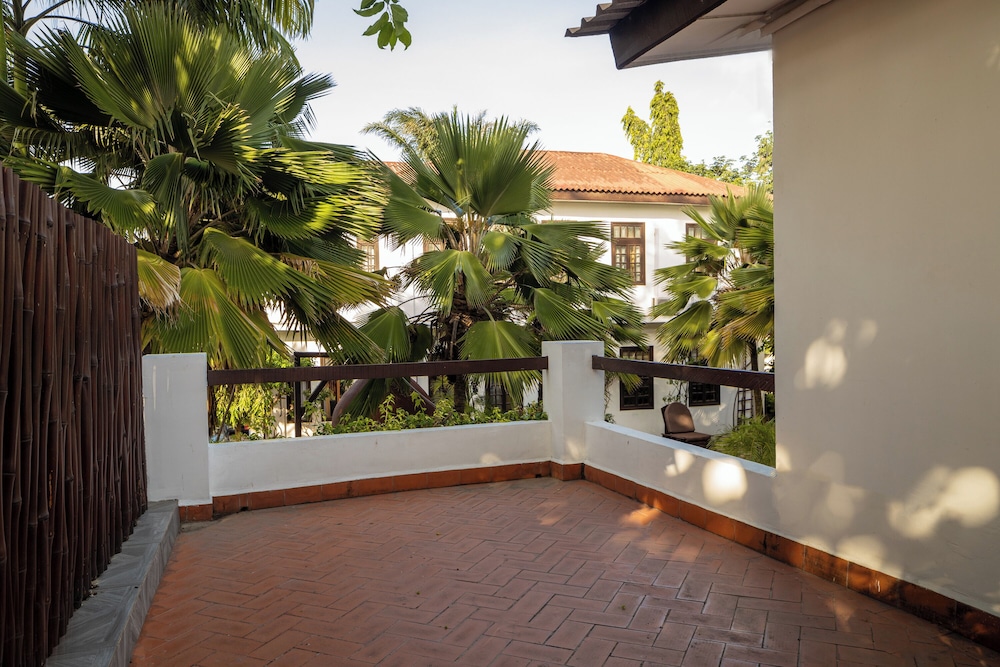 Olma Colonial Suites 58/66