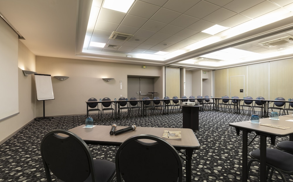 Oceania Brest Centre 34/42