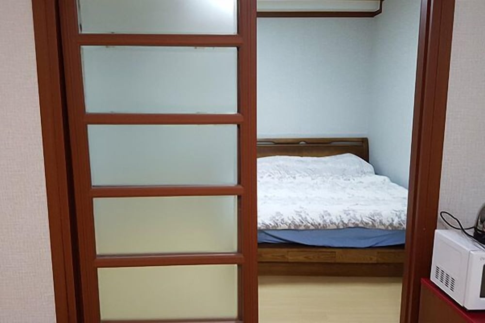 Pocheon Bluesky Pension 12/50