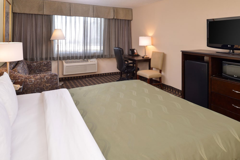 Quality Inn and Suites Montebello - Los Angeles 13/51