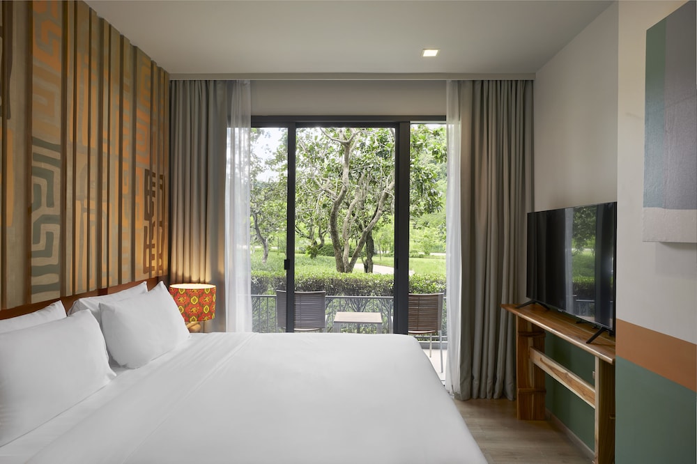 SUPERIOR, DOUBLE BED, GARDEN VIEW