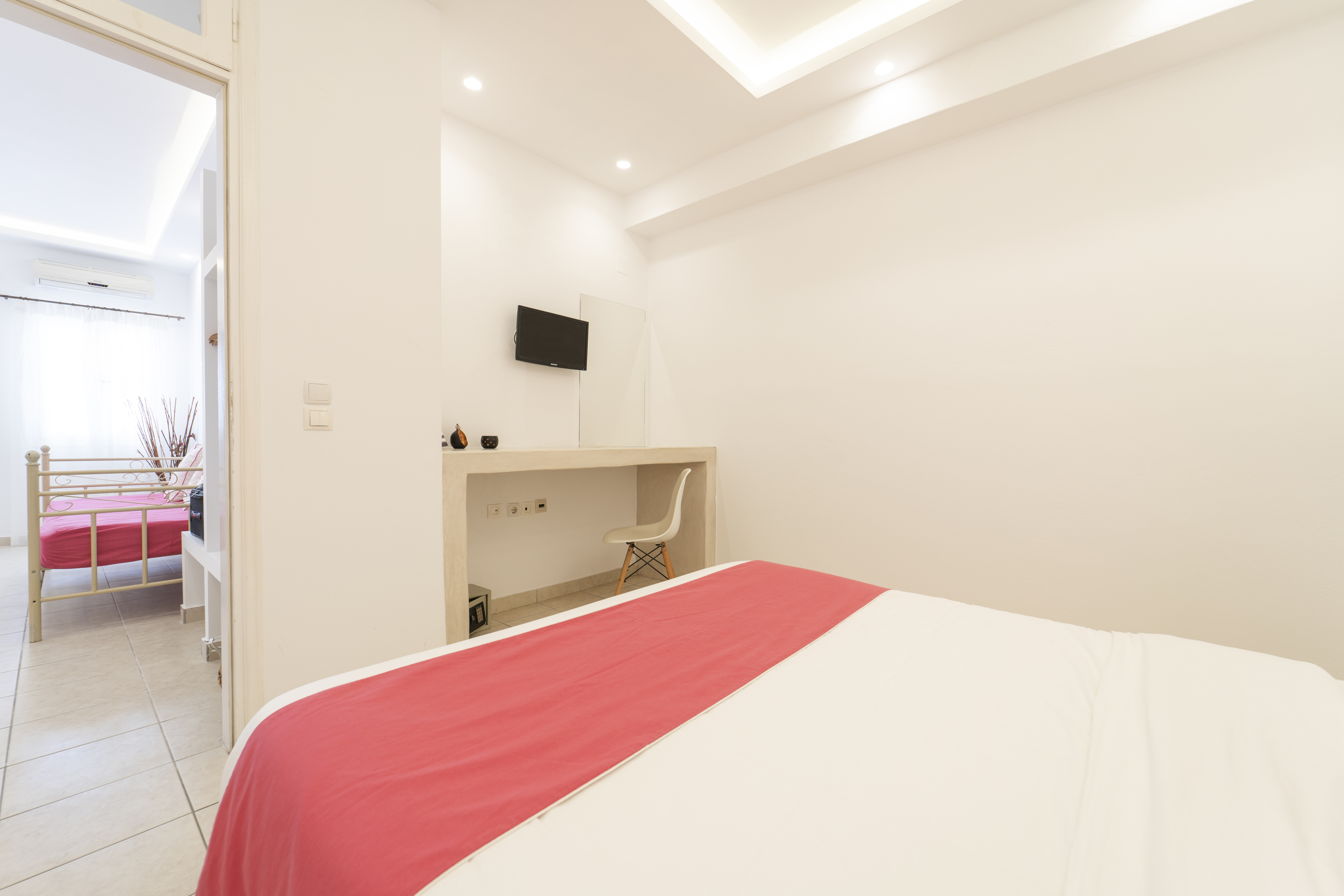 1 BEDROOM, APARTMENT, GARDEN VIEW