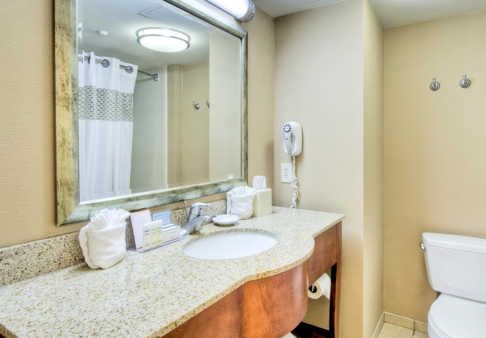 Hampton Inn Wilmington - University Area/Smith Creek Station 19/72