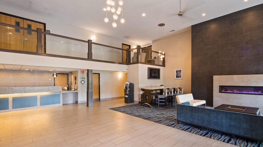 Best Western Plus Flint Airport Inn & Suites 9/38