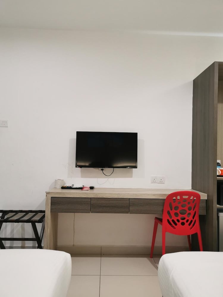Hotel Alpha 46/58