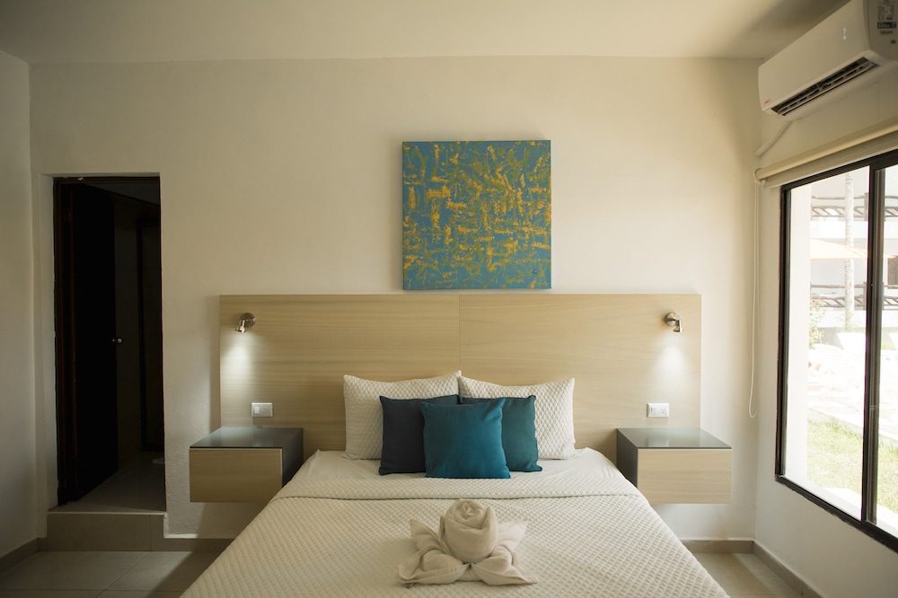Hotel Los Farallones 20/70
