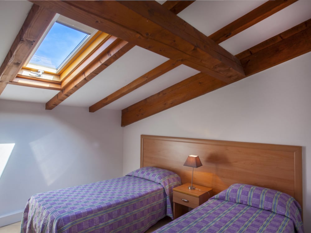 4 Rooms, Apartment, 2 Double and Twin Beds, Trundle Bed, Sea View
