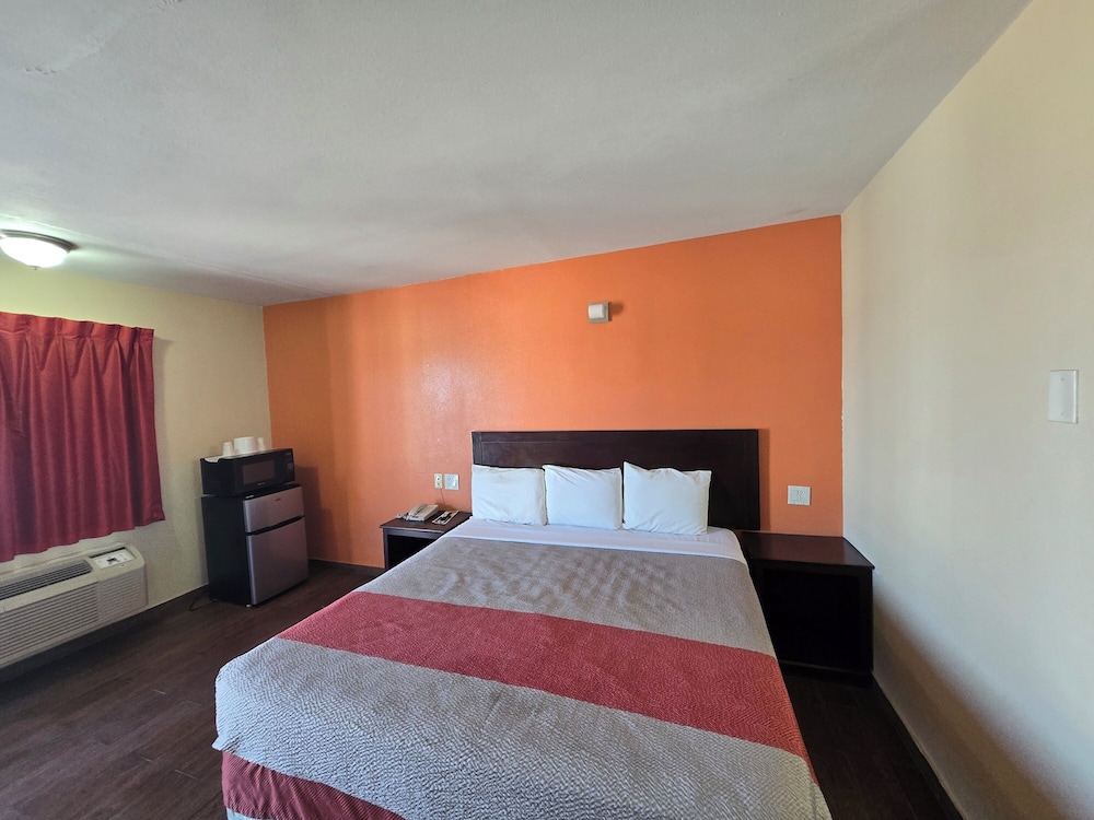 Motel6 Blythe, CA - South 27/71