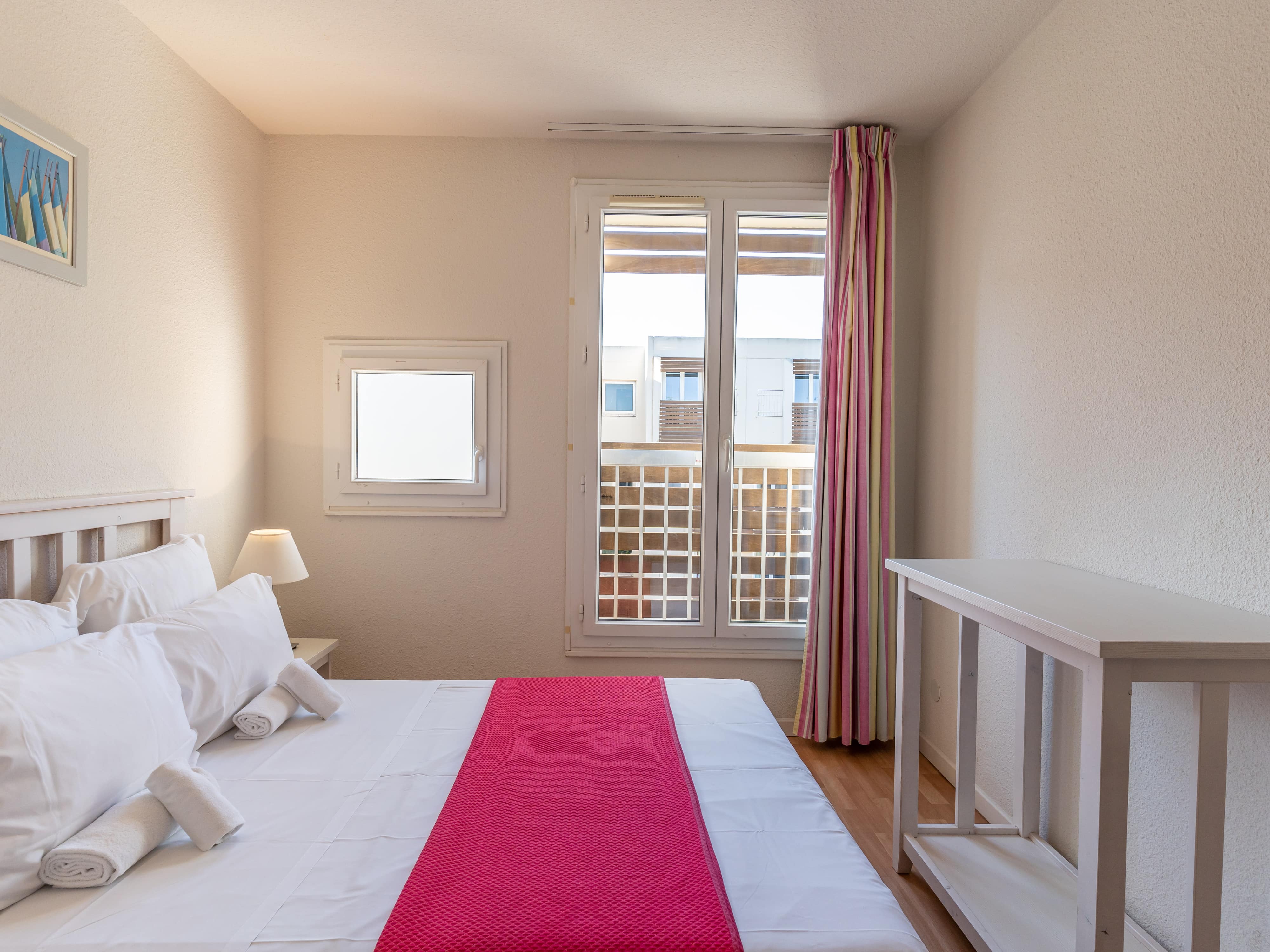 2 Rooms, Flat