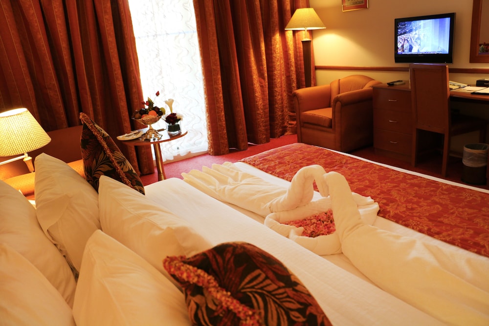 Golden Tulip Nizwa Hotel 33/69