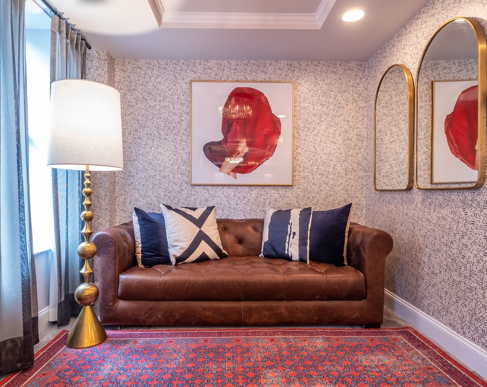 West End Washington Dc Tapestry Collection By Hilton 33/46