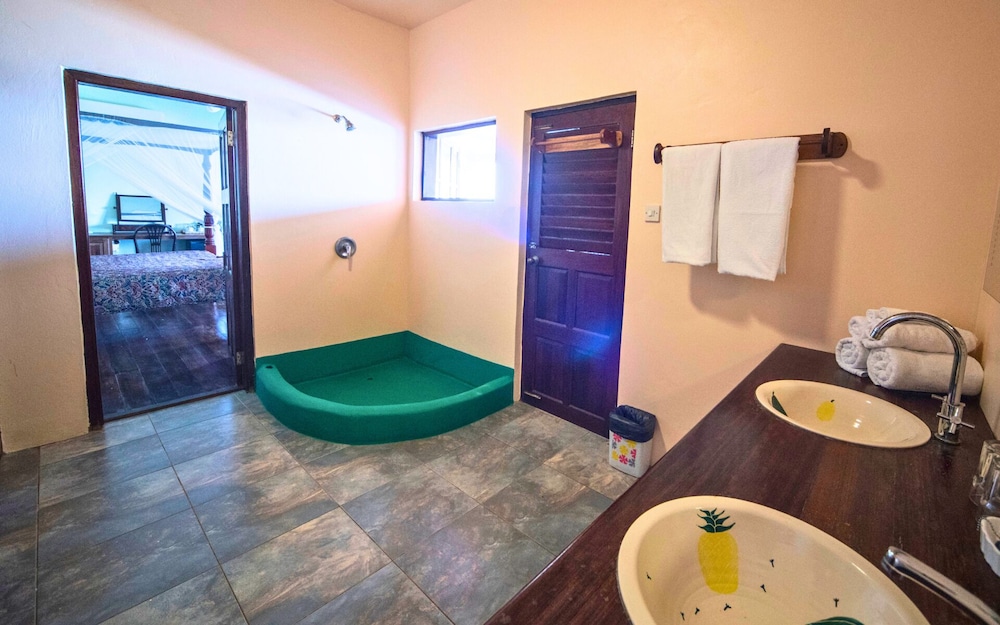 Petite Anse Hotel 48/49