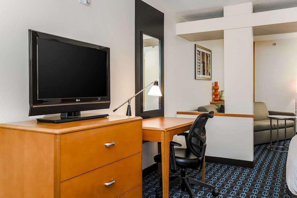 Fairfield Inn Suites Wilkes Barre Scranton 18/23
