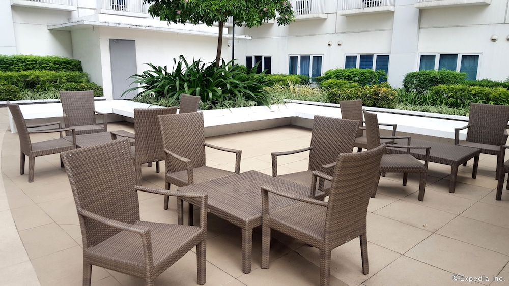 Oceanblue Manila Condotel Sea Residences 14/21