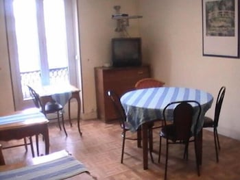 Hotel de Lorraine 25/32