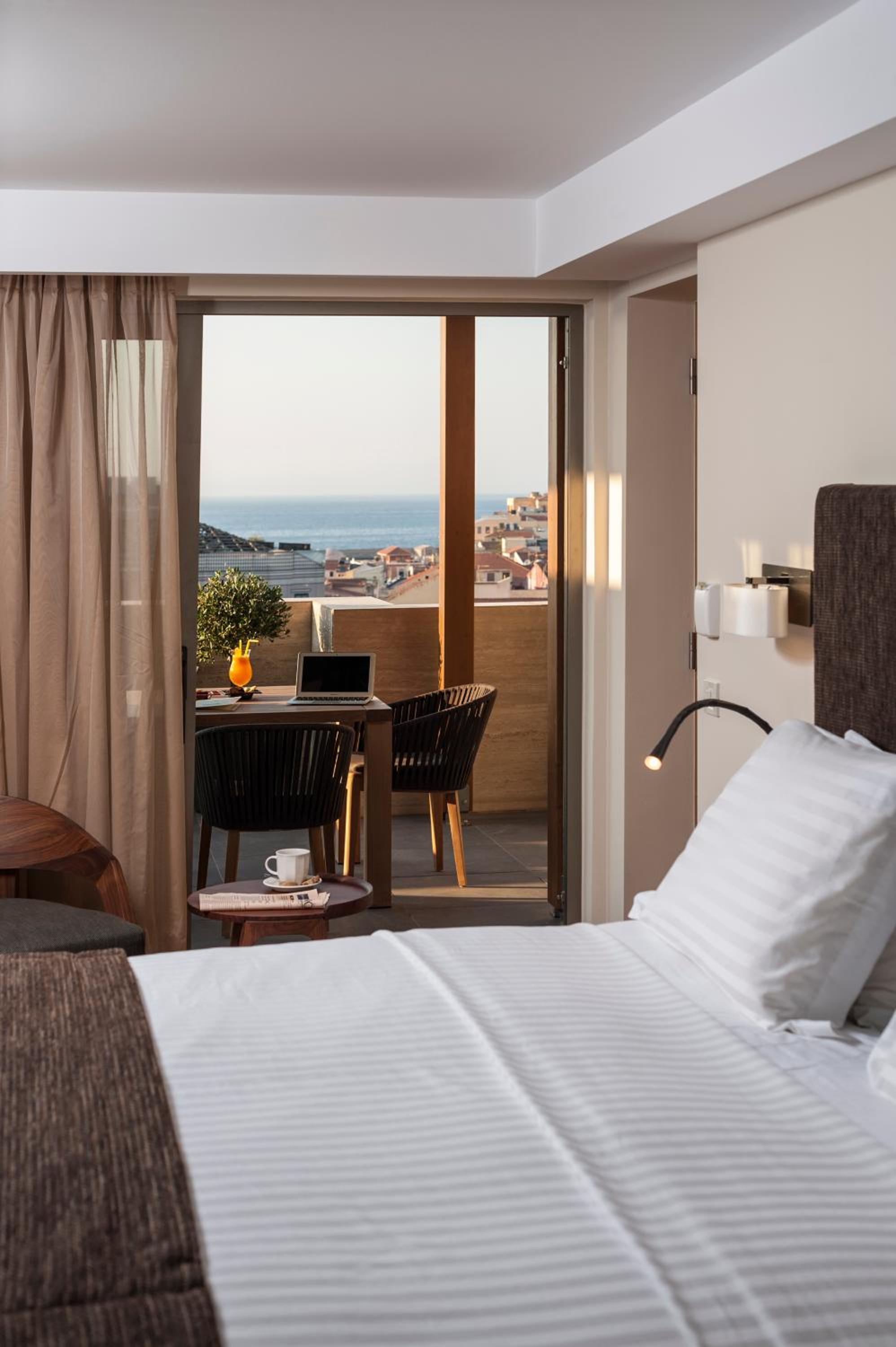 Luxury, Penthouse Suite