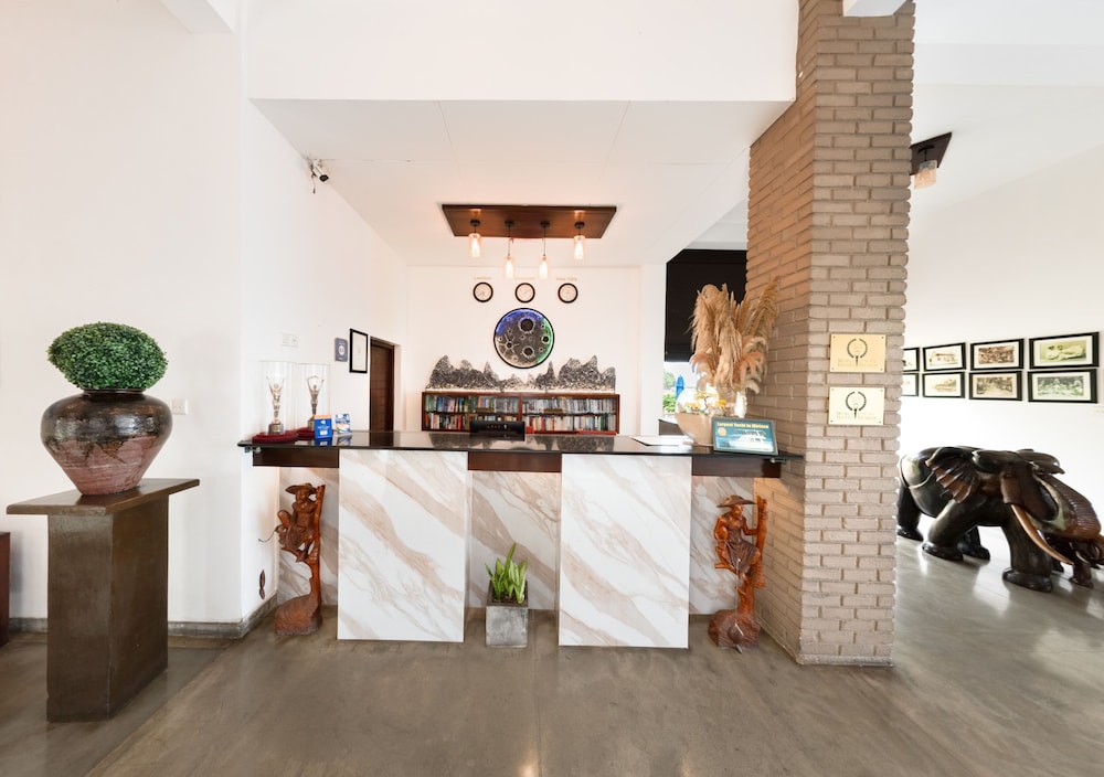 Lobby at Gartons Cape Hotel, AHANGAMA