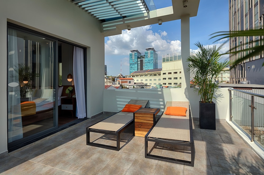 LITTLE SAIGON BOUTIQUE HOTEL 56/70
