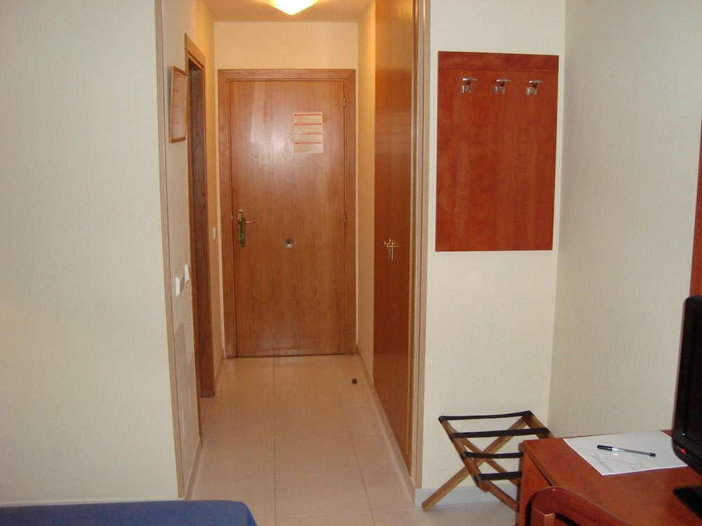 Hotel Guineu 52/54