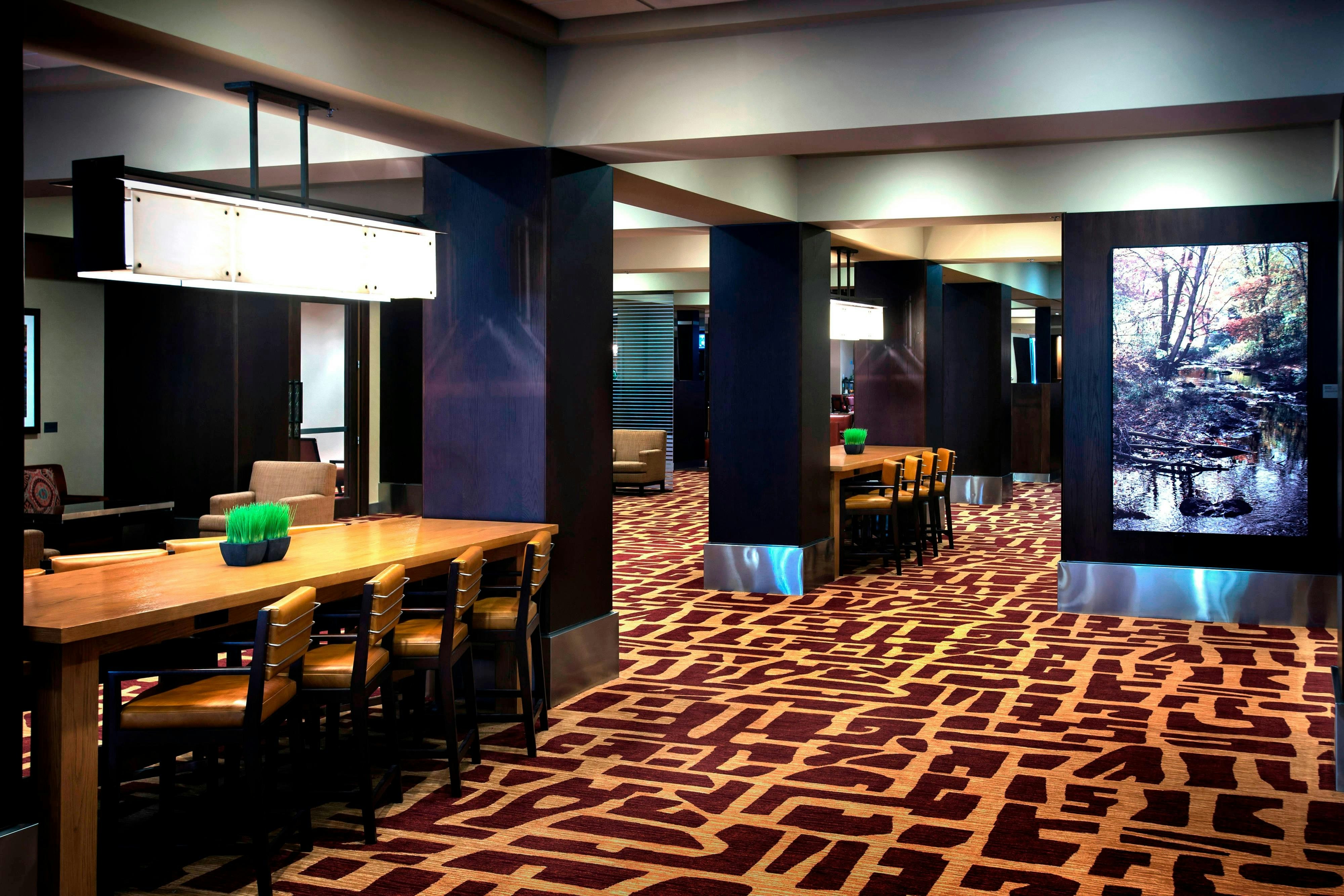 Trumbull Marriott Shelton 17/26