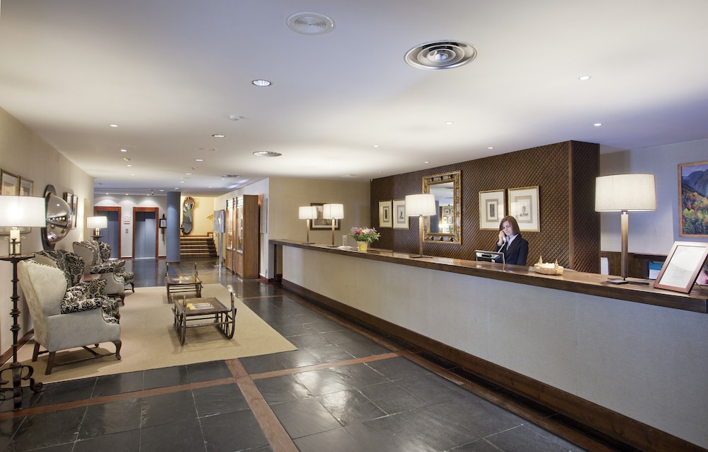 Parador De Arties 4/50