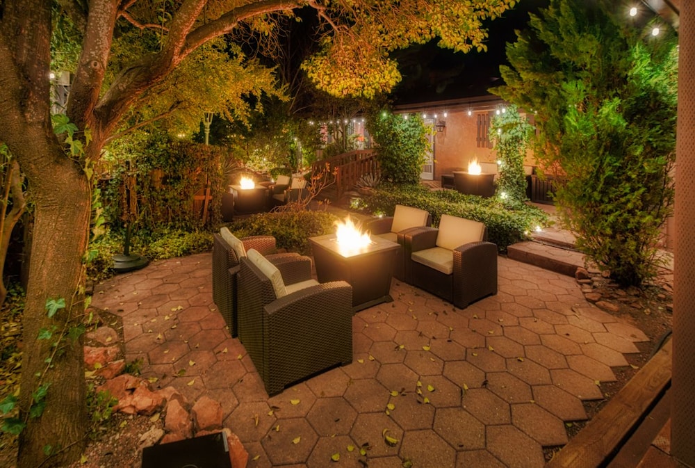 Lantern Light Inn - Romantic Getaway 52/68