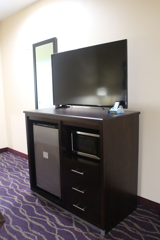 Express Inn & Suites - Bush Airport 5/34