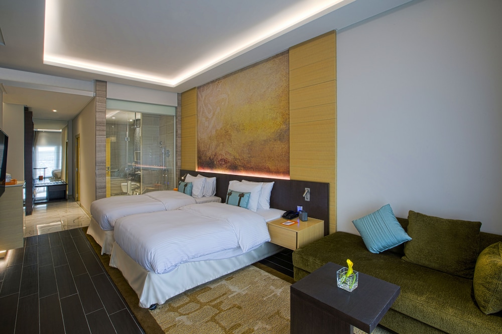 Grayton Hotel Dubai 21/66
