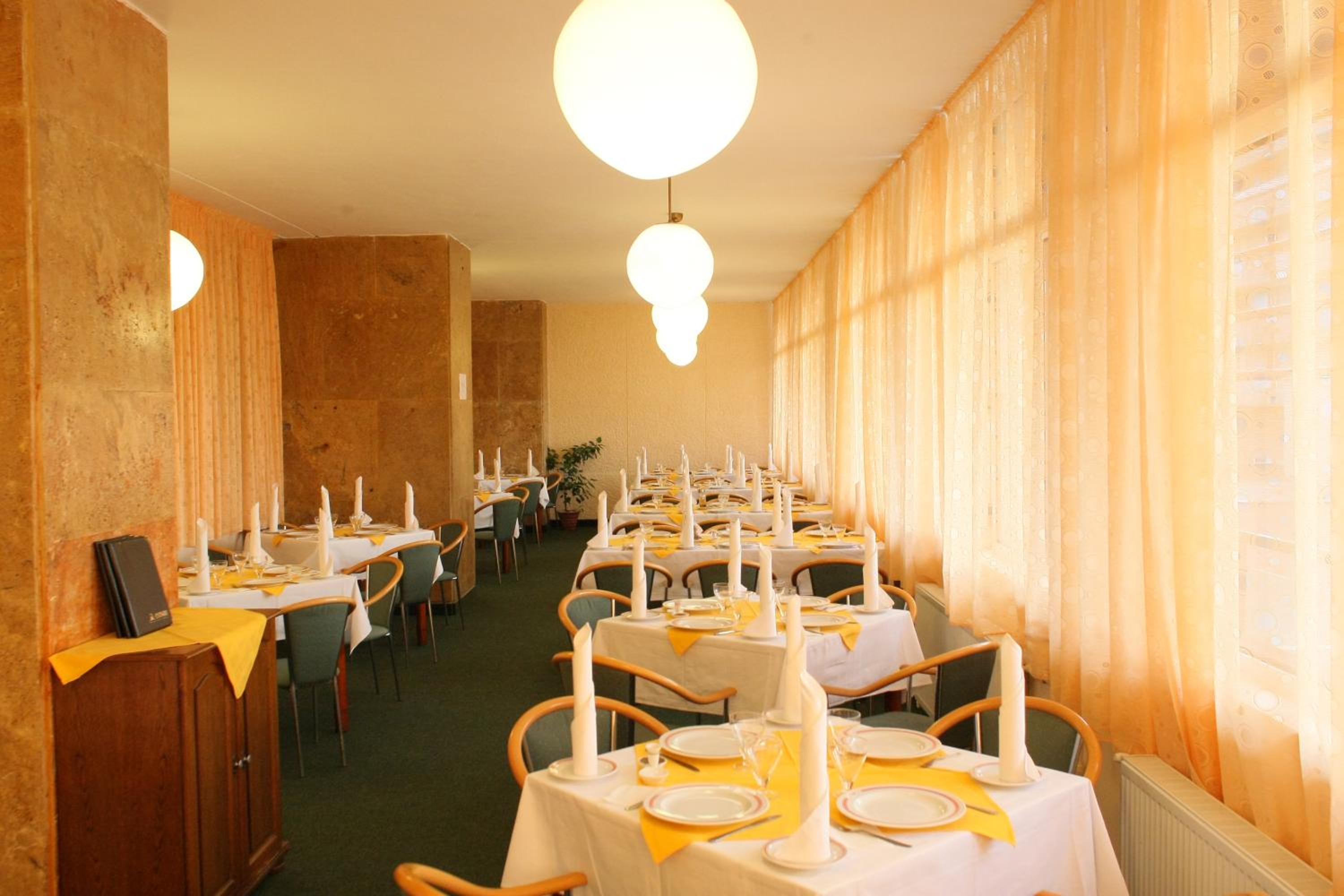 HOTEL MURES 47/58