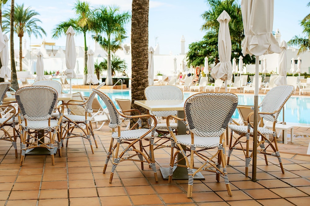Sunprime Atlantic View Suites And Spa 35/53