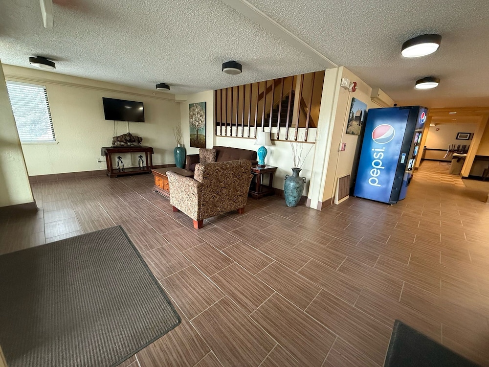 Richland Inn Suites 26/37