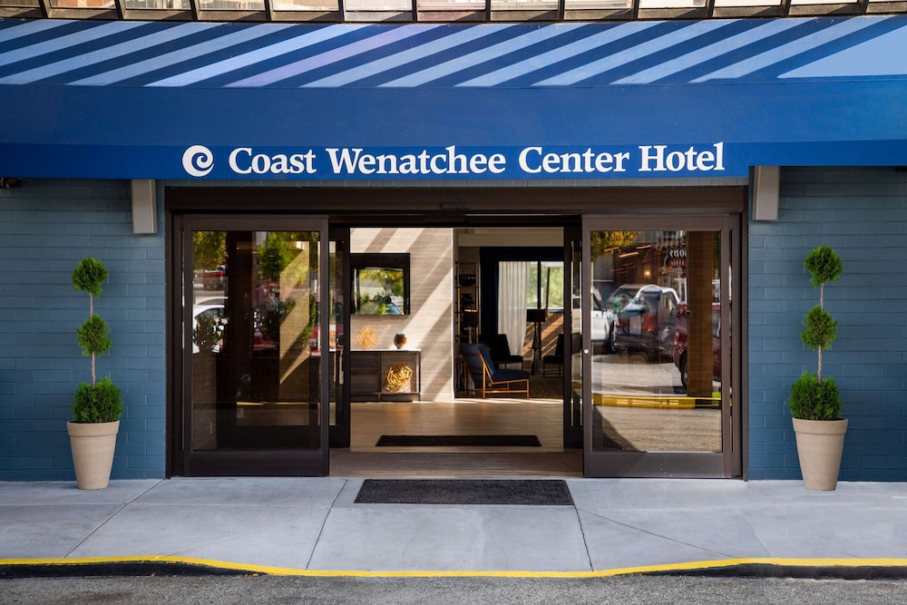 Coast Wenatchee Center Hotel 6/49