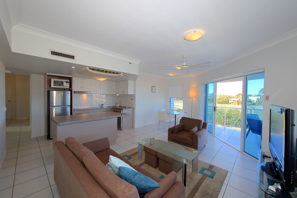 Koola Beach Apartments 39/63