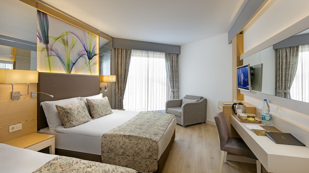 Glamour Resort Spa 29/70