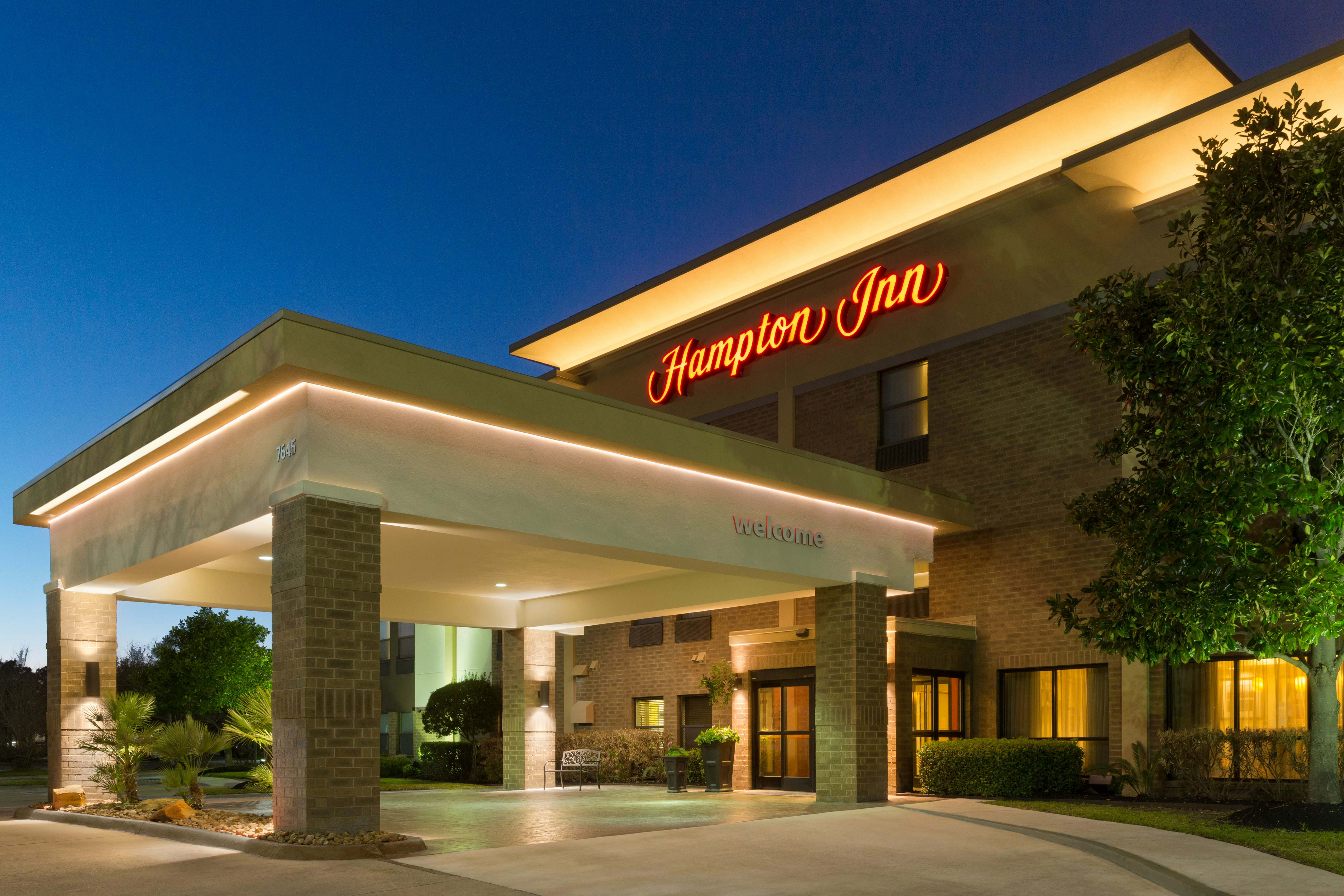 Hampton Inn Houston-Willowbrook Mall photo4