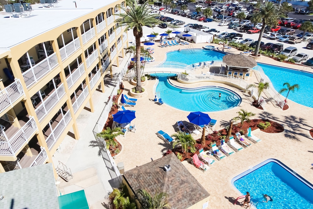 Coral Reef Beach Resort 31/32